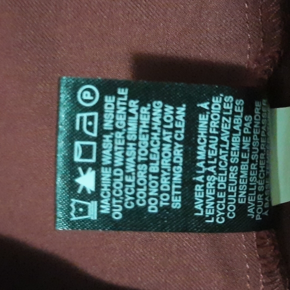 RW&CO,  Size M, Color Maroon - Picture 6 of 6